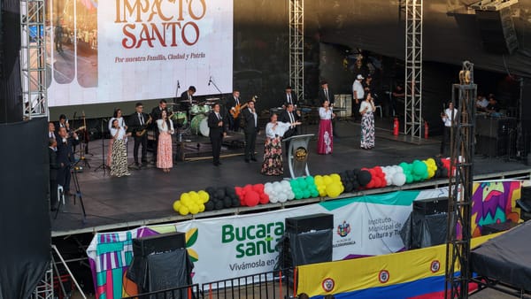 Impacto Santo desbordó la Plaza Luis Carlos Galán
