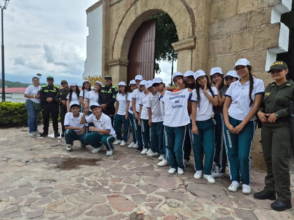 Girón recupera su patrimonio: autoridades y comunidad restauran la emblemática "Puerta Grande"