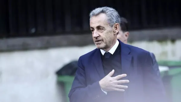 Nicolas Sarkozy niega financiación libia en su campaña