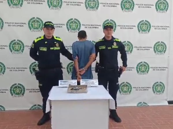 Hombre en Floridablanca que amenazó a su propia madre con arma de fuego fue capturado