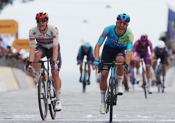 Davide Ballerini aprovechó el caos para ganar