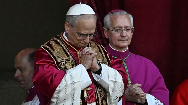 Papa León XIV ofrece disculpa histórica en primera encíclica “Magnifica Humanitas”