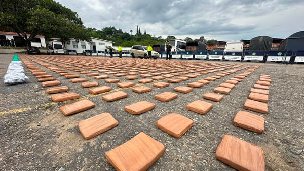 Narcotraficante intentó arrollar a policías y terminó dejando millonario cargamento de droga vía Bucaramanga- Lebrija