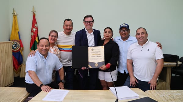 Omar Lengerke consolida su legado académico tras homenaje en Barrancabermeja