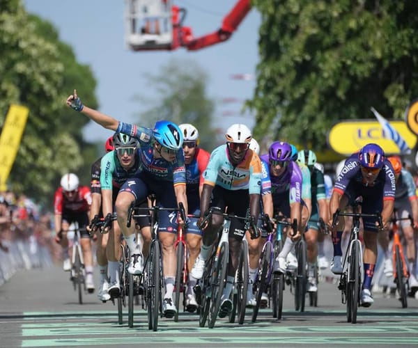 Tim Merlier repite victoria de etapa en el Tour