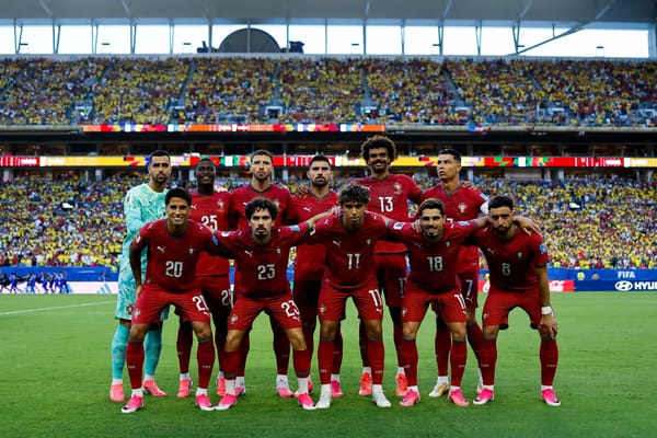 Portugal y España por cupo a octavos de final