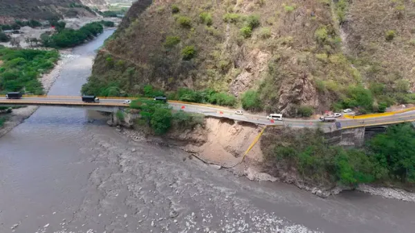 ¡Carajo!, por fin el Invías mira para Santander: tras 8 días de derrumbe inician obras de reparación en la vía Bucaramanga – San Gil