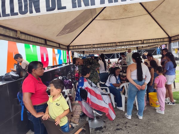 Atención médica especializada para habitantes de Landázuri de parte del Ejército nacional