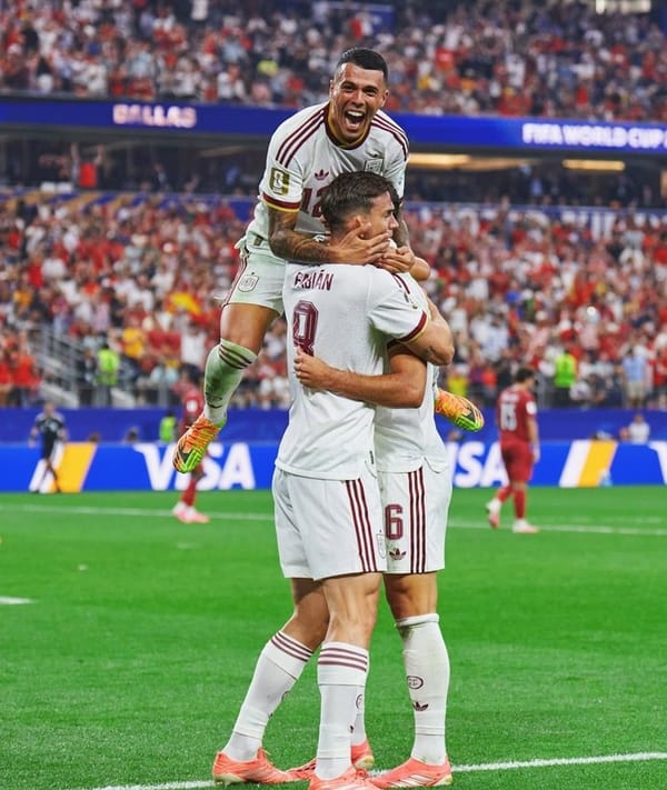 España derrota 1-0 a Portugal y despide a CR7