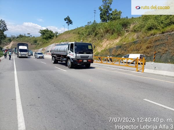 Habilitan completamente la vía entre Barrancabermeja y Bucaramanga tras retirar camión siniestrado
