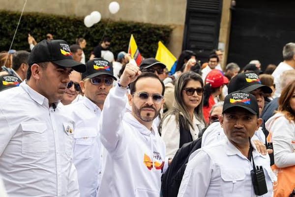 CNE reconoce el partido de Abelardo De la Espriella, Defensores de la Patria, como nueva colectividad política. ¿Le gusta la idea?