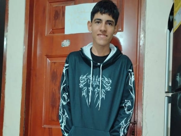 Menor que había desaparecido tras salir de su colegio ya está con su familia en Girón