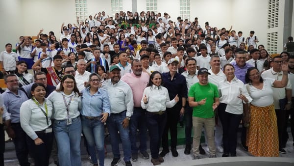 Donado mobiliario escolar por parte de Ecopetrol a colegios del distrito de Barrancabermeja