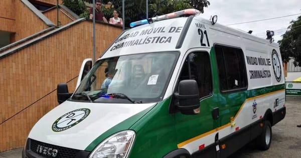 Trágico accidente en Bucaramanga: adulto mayor murió arrollado por una moto y el conductor terminó herido