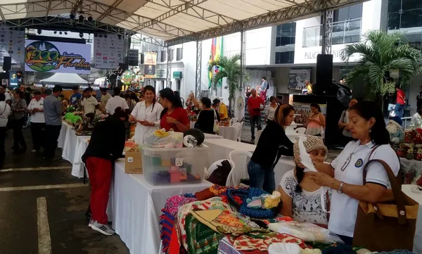 Inicia en Floridablanca Expo Conecta “Sabor y Destino”: impulso a la competitividad y el comercio local