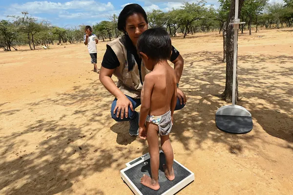 La pobreza continúa siendo el mayor desafío social en Colombia