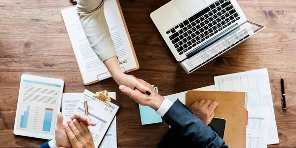 Tumban decreto de tercerización laboral
