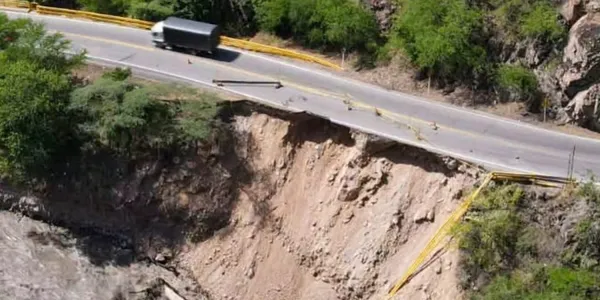 ¡Inversión de emergencia! otro roba-roba para enterrar 19.000 millones de pesos en la vía Bucaramanga - Bogotá