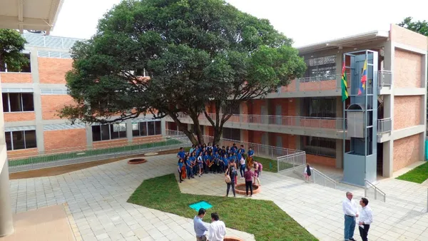 Docentes revelan acoso laboral y maltrato en la Escuela Normal Superior de Bucaramanga