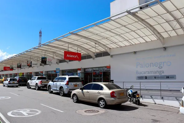 Tránsito de Girón rechaza agresión a agente en el  aeropuerto Palonegro