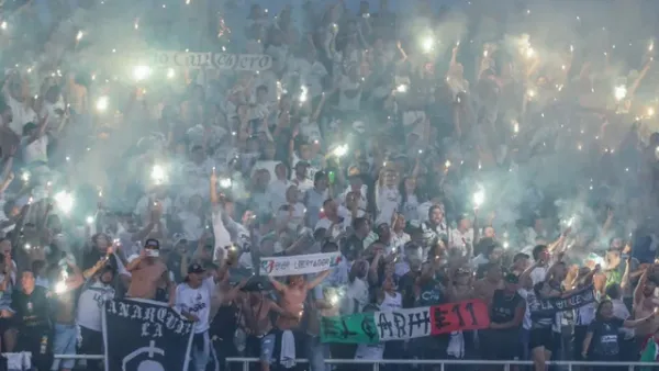 Escándalo en el clásico: barristas del Once Caldas habrían exigido cédulas y camisetas a los hinchas