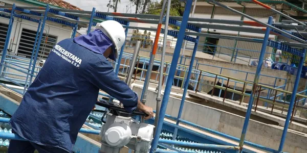 Trabajadores de la Piedecuestana protestan para exigir garantía de servicios esenciales