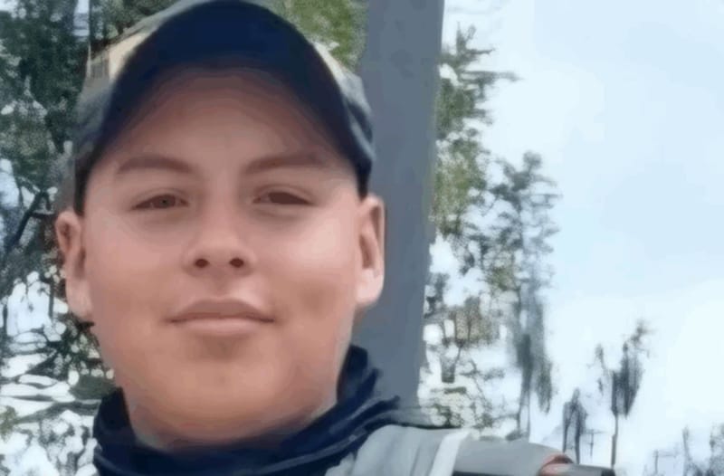 Llevaba un mes de servicio militar y un francotirador del ELN lo asesinó imagen de la publicación