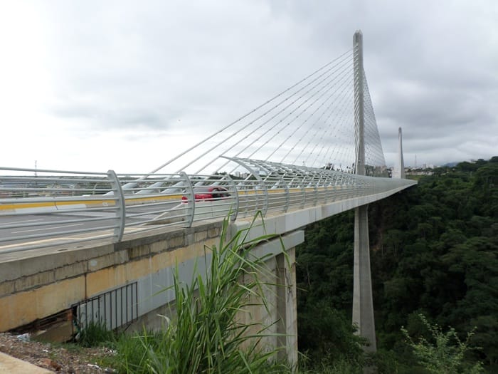 Cierran parcialmente el viaducto de la Novena y Cabecera por grabaciones imagen de la publicación
