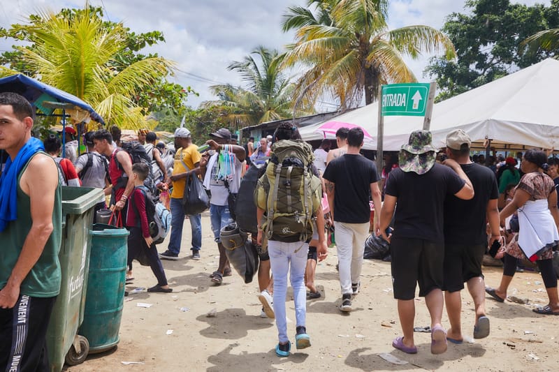 Pavorosa cifra: 77.719 personas han sido víctimas de desplazamiento forzado en Colombia durante 2025 imagen de la publicación