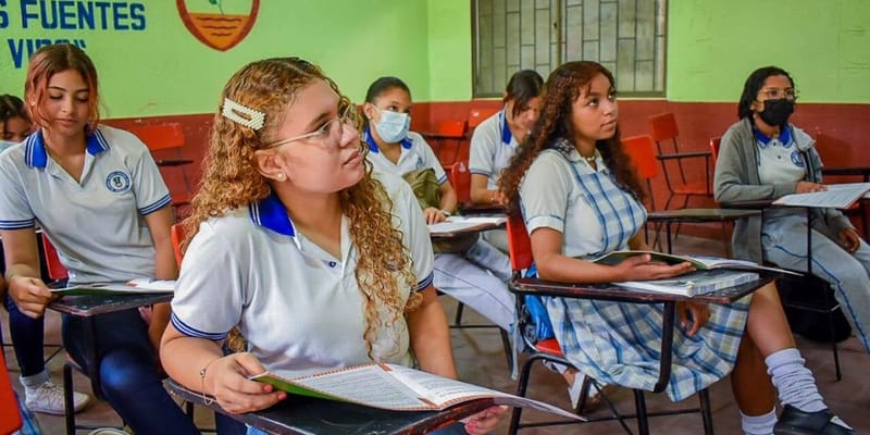 Cambiarían HORARIOS de clases en escuelas y colegios imagen de la publicación