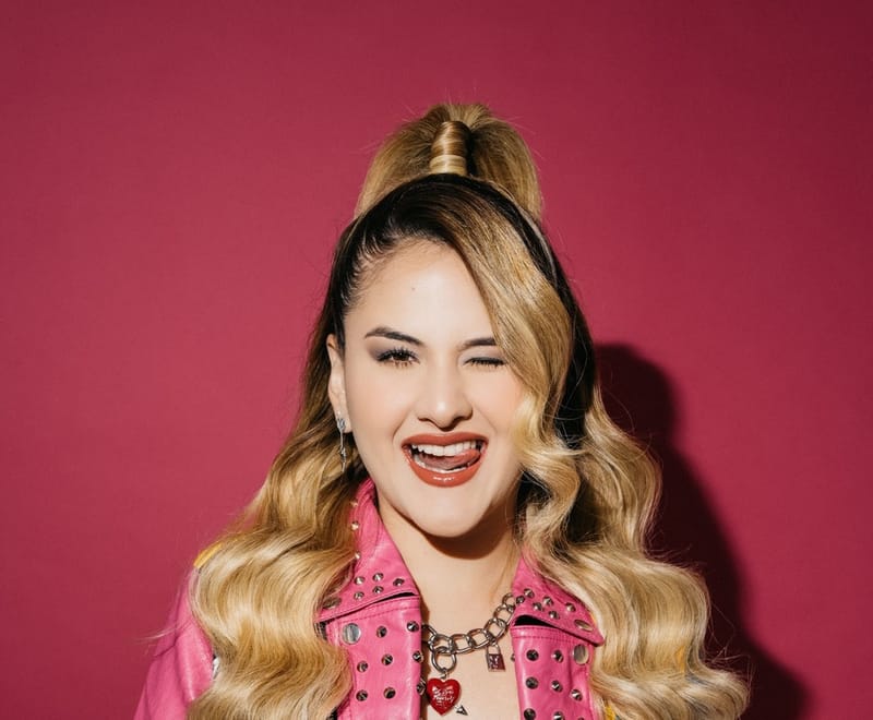 Mar Rendón estrena su nueva canción ‘Pero No Tanto’ imagen de la publicación