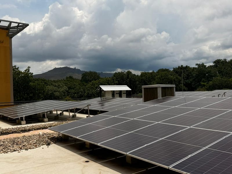 Ecopetrol enciende en Piedecuesta su primer techo solar: reducirá 101 toneladas de CO₂ al año imagen de la publicación
