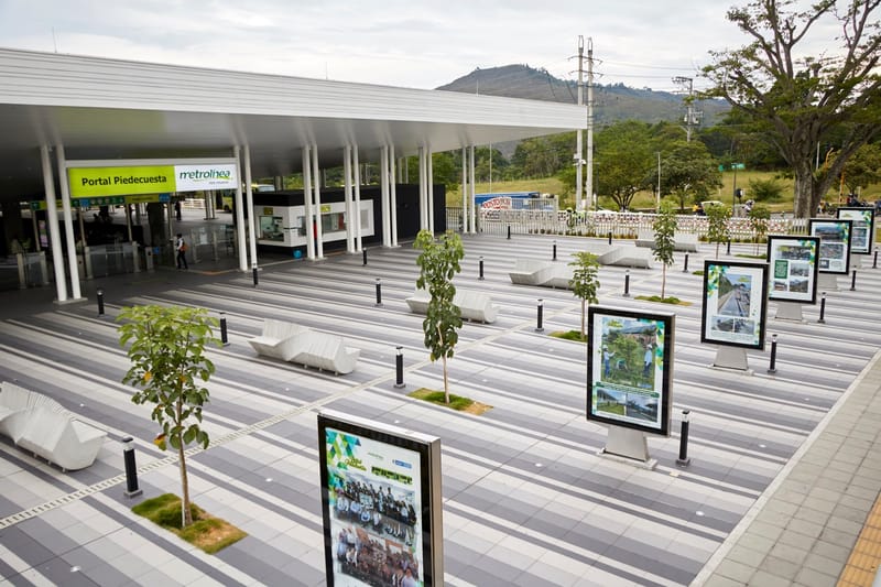 Metrolínea denuncia vandalismo y hurtos en el portal de Piedecuesta imagen de la publicación