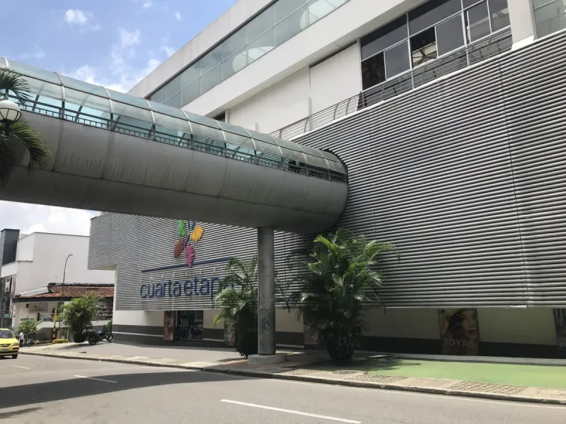 Atención-Intento de robo a joyería termina en balacera dentro de centro comercial reconocido de Bucaramanga imagen de la publicación