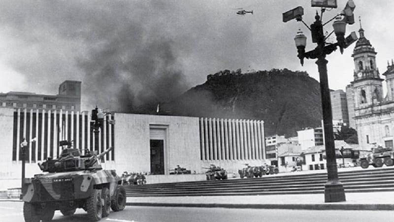 Corte Constitucional pide revisar  MASACRE del Palacio de Justicia Indultos y amnistías no liberan  al M-19 de su responsabilidad imagen de la publicación