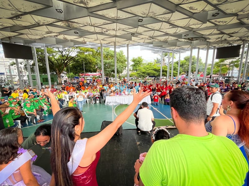 “Carnaval de la Esperanza” se tomó y llenó de alegría a Barrancabermeja imagen de la publicación