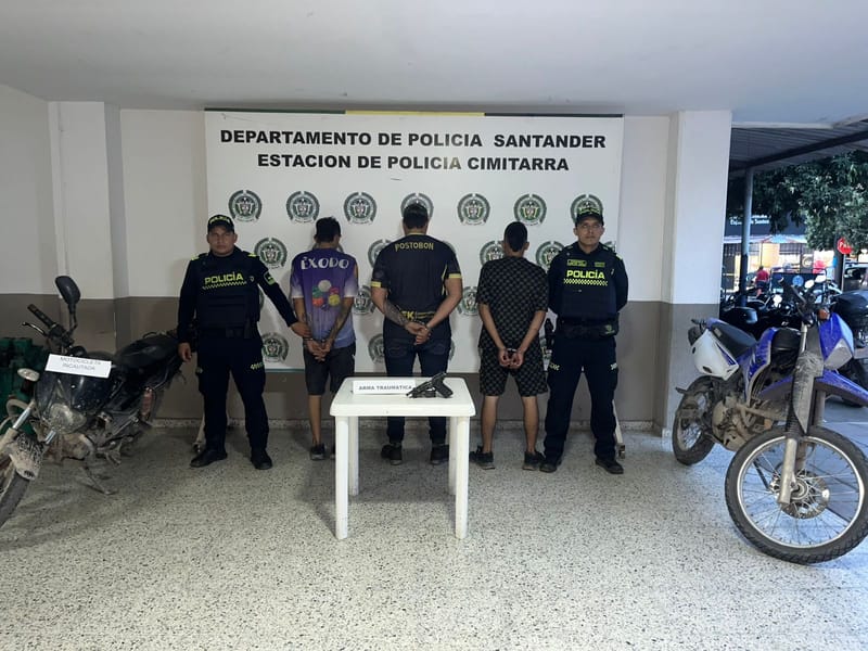 Policía de Santander frustra escape delincuencial tras ataque con arma traumática en Landázuri imagen de la publicación