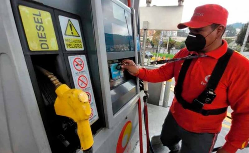 Desde el primero de febrero comenzará la reducción del precio de la gasolina en Colombia imagen de la publicación