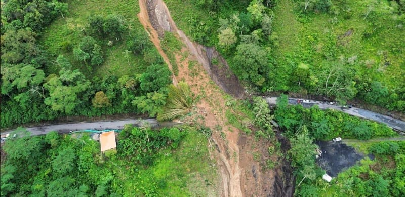 Se mantiene complicado el paso en la Vía Landázuri - Vélez imagen de la publicación