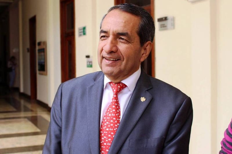 Una nueva generación en el partido liberal de Santander Exalcalde Carlos Ibáñez en campaña por Horacio Serpa imagen de la publicación