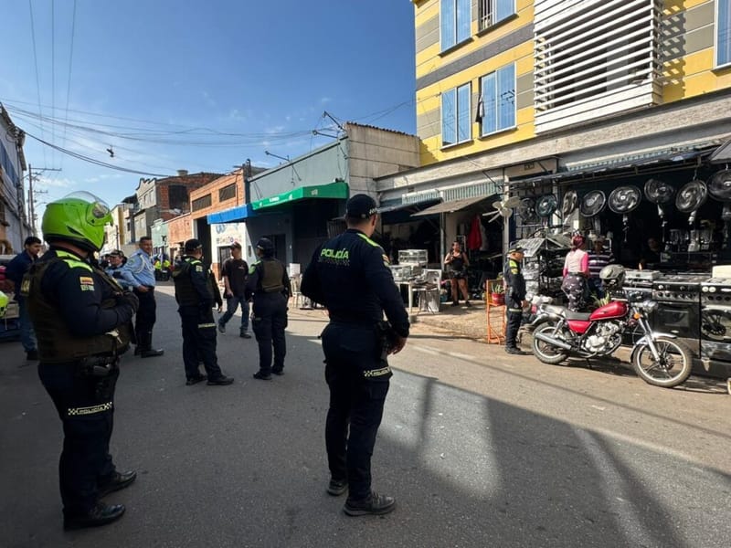 Redada policial puso a ‘saltar’ Las Pulgas en Bucaramanga imagen de la publicación