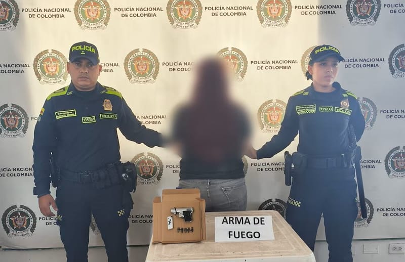 Una mujer quiso matar  al expresidente URIBE imagen de la publicación