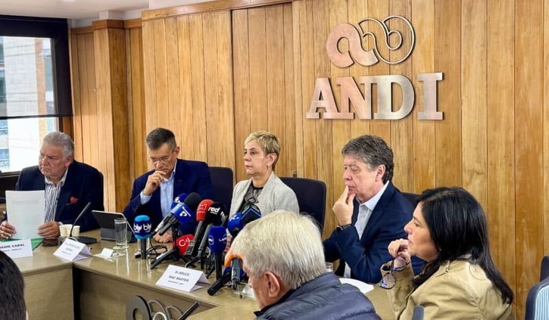 Gremios de Colombia y Ecuador piden suspender aranceles por fuerte caída del comercio entre los dos países imagen de la publicación