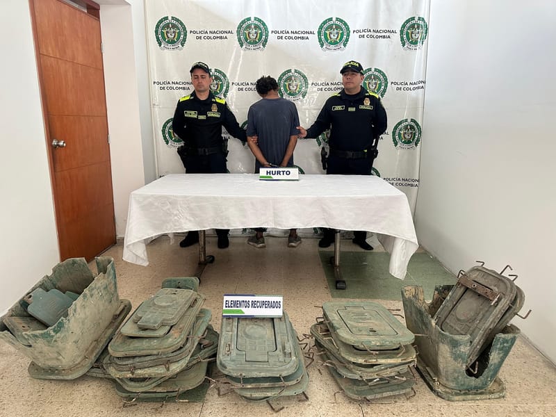 ‘Oscuro’ trabajo de ladrón de piezas del alumbrado público imagen de la publicación