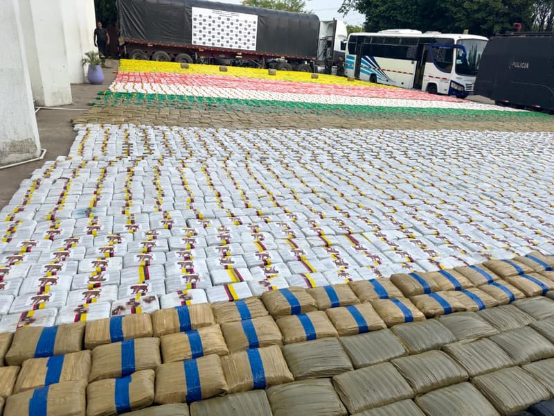 Golpe contra el narcotráfico permitió incautar más  de seis y media toneladas de marihuana en Santander imagen de la publicación