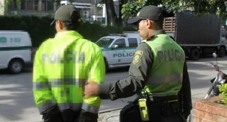 De custodio a custodiado: a este policía lo agarraron con los pantalones abajo tras “operativo romántico” en celda de estación policial imagen de la publicación
