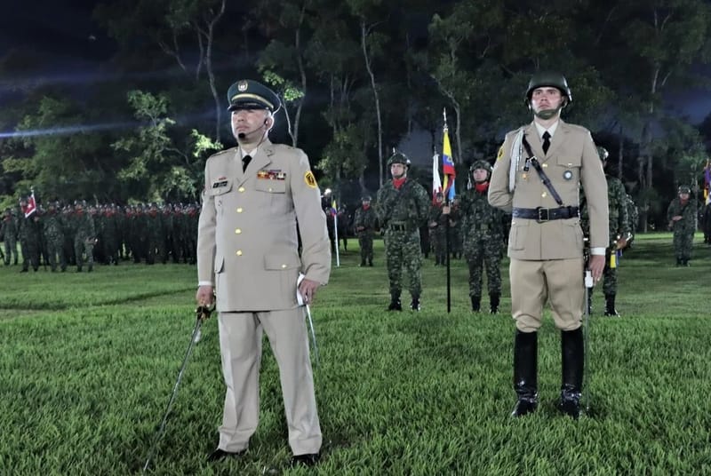 Coronel Gerson Iván Molina entrega comando de Brigada imagen de la publicación