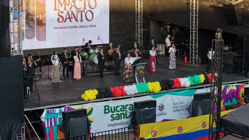 Impacto Santo desbordó la Plaza Luis Carlos Galán imagen de la publicación