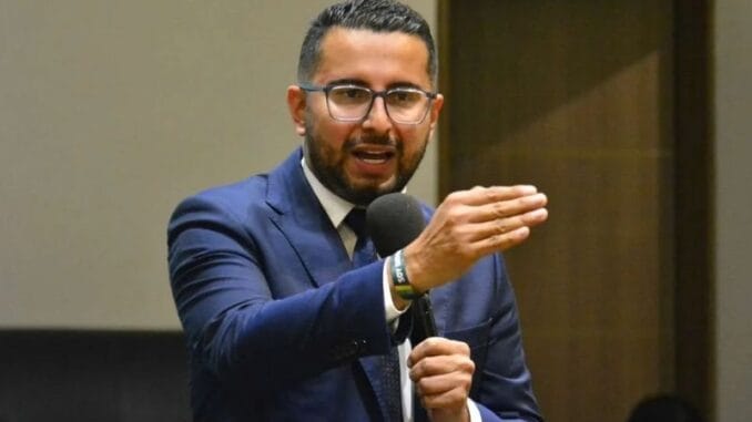 Burgomaestre Cristian Portilla en Congreso de Alcaldes de América Latina imagen de la publicación