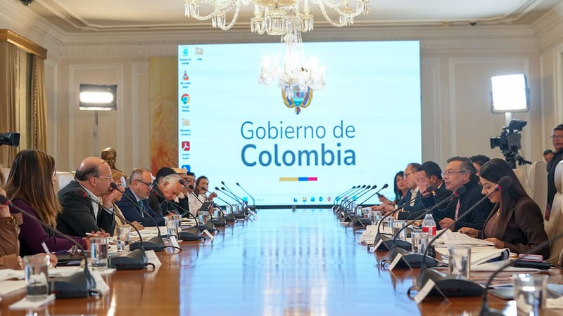 "Nos robaron el oro (otra vez)": Petro asegura que Colombia perdió US$18 mil millones por exportaciones ilegales de oro imagen de la publicación